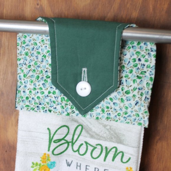 "BLOOM WHERE YOU ARE PLANTED" GREEN & WHITE FLORAL PRINT HANDMADE HANGING TOWEL - Picture 4 of 4